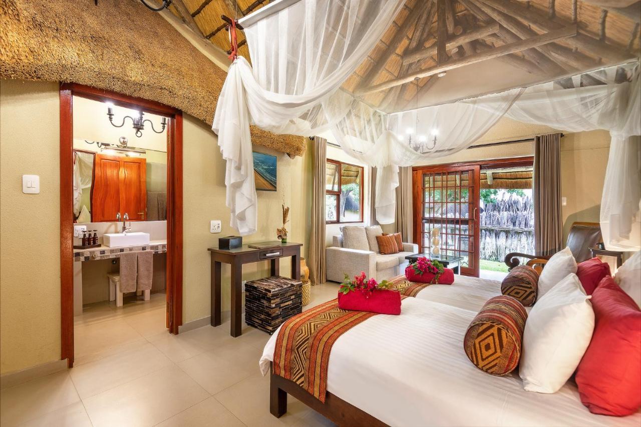 Frans Indongo Lodge 奥奇瓦龙戈 外观 照片